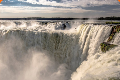 iguazu-falls’-devil’s-throat-to-close-for-40-days-amid-flood-risk