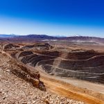 como-funciona-la-mina-de-cobre-mas-grande-del-mundo:-energia-renovable,-30-vuelos-diarios-y-el-ejemplo-para-los-proyectos-rigi-que-se-vienen