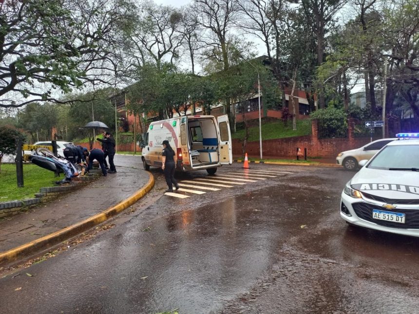 un-motociclista-de-25-anos-resulto-lesionado-tras-chocar-con-un-auto-en-obera