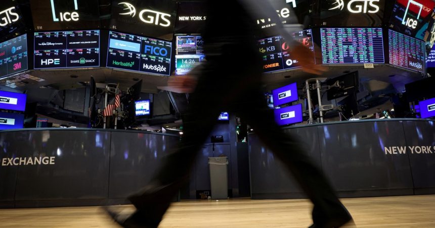 los-bonos-comienzan-el-mes-en-alza-y-el-riesgo-pais-vuelve-a-los-412-puntos