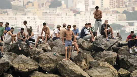 panorama-de-la-crisis-migratoria-en-ceuta:-“esto-fue-tan-grande-que-todavia-no-ha-terminado-de-calmarse”