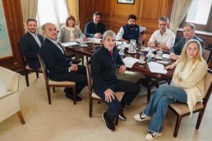 la-mesa-politica-de-milei-vuelve-a-reunirse-para-ordenar-la-agenda-del-congreso