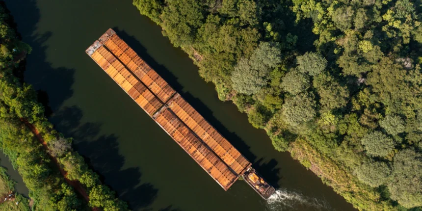 paro-portuario:-140-barcos-permanecen-sin-operar-y-se-frenaron-las-exportaciones-de-granos