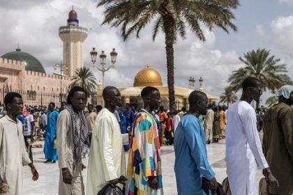au-senegal,-les-grandes-figures-de-lislam-soufi-inspirent-les-discours-souverainistes-et-anticolonialistes