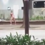facundo-moyano-detenido:-el-video-que-muestra-cuando-la-joven-de-23-anos-deambula-semidesnuda-por-belgrano