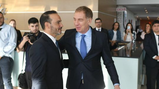 el-gobernador-de-corrientes-destaco-la-recuperacion-de-la-coparticipacion-en-julio,-pero-pidio-cautela-con-los-salarios