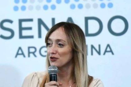 “¿me-van-a-dejar-sin-votar-por-estar-embarazada?”:-anabel-fernandez-sagasti-pidio-sesionar-de-forma-virtual