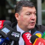 crimen-de-julian-alvarez:-la-querella-sospecha-un-ataque-sorpresa-y-cuestiona-el-traslado