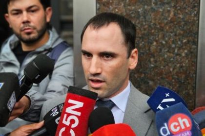 crimen-de-julian-alvarez:-la-acusada-guardo-silencio-y-su-defensa-hablo-de-“pocas-pruebas”