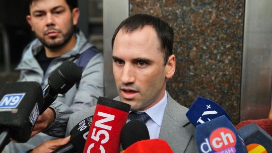 crimen-de-julian-alvarez:-la-acusada-guardo-silencio-y-su-defensa-hablo-de-“pocas-pruebas”