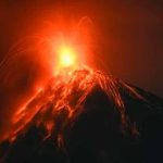 la-impactante-erupcion-del-volcan-de-fuego:-guatemala-declaro-la-alerta-naranja-y-evacuo-a-cientos-de-personas