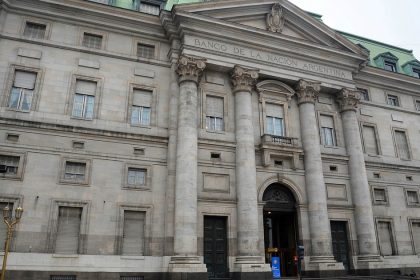 la-camara-federal-confirmo-la-suspension-del-decreto-que-transformo-al-banco-nacion-en-sociedad-anonima