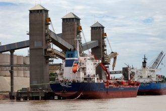 port-paralysis-has-argentine-firms-worried-about-the-country’s-reputation