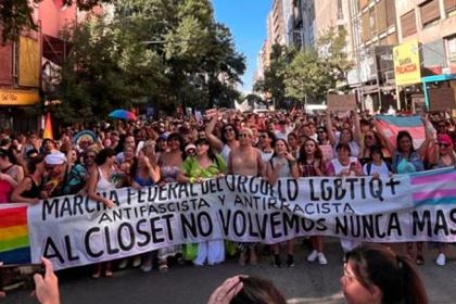 una-libertaria-dijo-que-ya-no-hay-mas-banderas-“arco-iris”-y-se-salieron-a-responder