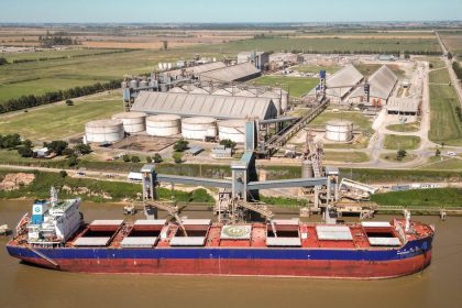 hasta-100.000-dolares-por-barco:-el-paro-de-practicos-ya-genera-perdidas-millonarias