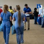 las-vacantes-laborales-en-eeuu.-disminuyen-mientras-los-despidos-siguen-limitados