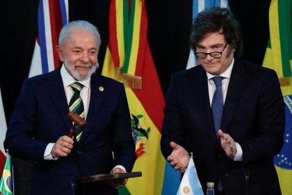crisis-diplomatica:-tras-los-insultos-de-milei,-brasil-retiro-definitivamente-a-su-embajador-en-argentina