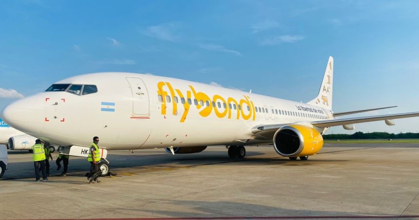 flybondi-presento-un-plan-de-accion-y-el-gobierno-la-autorizo-a-seguir-operando,-tras-mas-de-120-vuelos-cancelados