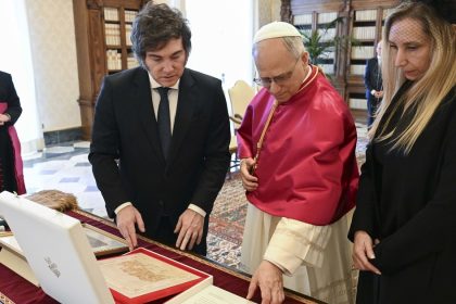 javier-milei-celebro-la-llegada-del-papa-leon-xiv-a-la-argentina:-“es-un-acontecimiento-de-enorme-trascendencia-espiritual-e-institucional-para-el-pais”