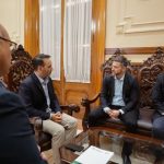 la-libertad-avanza-cada-vez-mas-cerca-del-oficialismo-correntino-y-comienza-a-consolidarse-una-alianza