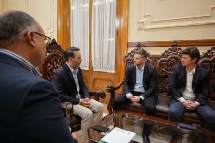 la-libertad-avanza-cada-vez-mas-cerca-del-oficialismo-correntino-y-comienza-a-consolidarse-una-alianza