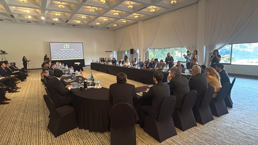 puerto-iguazu-recibe-al-consejo-federal-de-justicia-y-misiones-impulsa-el-debate-sobre-la-modernizacion-judicial