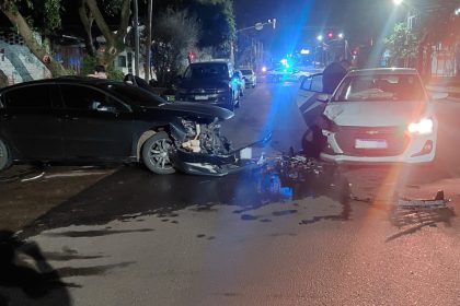 colision-entre-dos-automoviles-en-posadas-dejo-a-una-mujer-hospitalizada