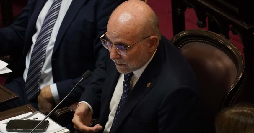 tras-la-polemica-por-el-caso-de-fernandez-sagasti,-otro-senador-pidio-participar-en-forma-virtual-en-la-sesion-de-ley-de-tierras