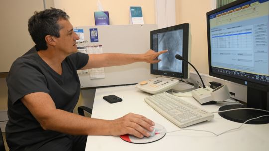 hito-medico-en-cordoba:-por-primera-vez-en-argentina-colocaron-un-stent-bioabsorbible-a-un-bebe-prematuro-de-49-dias