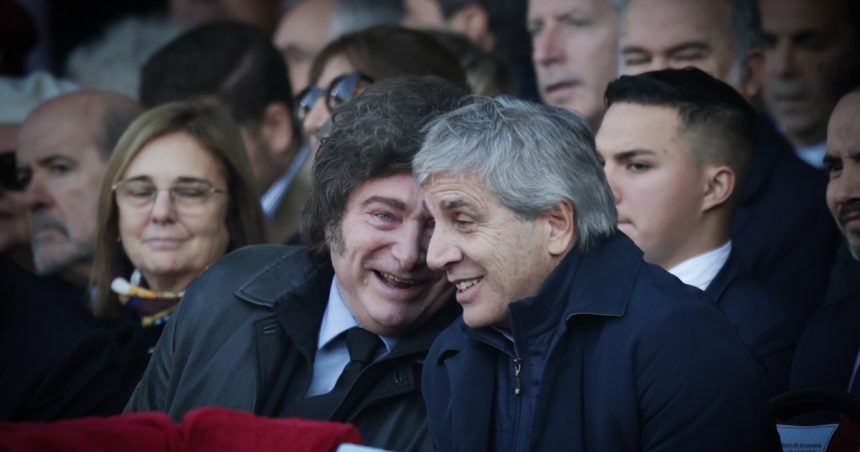 “consejo-de-amigo,-retirate”:-luis-caputo-le-recomendo-a-kicillof-que-no-se-presente-en-2027-si-se-reforma-la-carta-organica-del-central