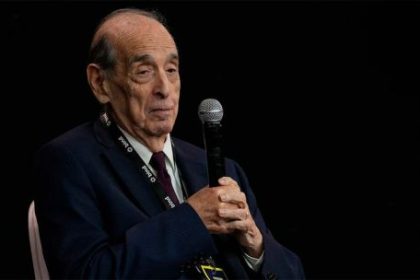 ricardo-arriazu:-“pedir-devaluar-es-como-si-el-petiso-pidiera-cambiar-el-metro-para-medir-mas”
