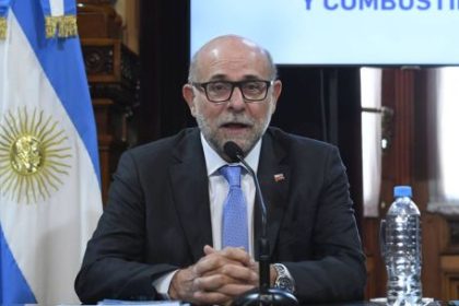 tras-la-polemica-de-sagasti,-otro-senador-pidio-participar-virtualmente-de-la-sesion