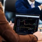 el-dolar-arranca-la-jornada-a-la-baja-mientras-que-los-activos-argentinos-registran-perdidas-en-wall-street