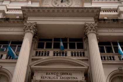 argentina,-china-extend-currency-swap-deal