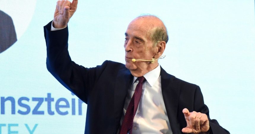 ricardo-arriazu,-sobre-el-dolar:-“devaluar-es-como-el-petiso-que-pide-cambiar-el-metro-para-medir-el-doble”