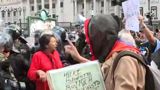 las-marchas-de-los-jubilados:-una-protesta-persistente-que-interpela-al-gobierno-y-al-periodismo