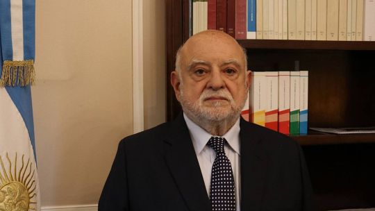 rodolfo-barra:-“la-expropiacion-de-ypf-de-kicillof-fue-correcta”.-memoria-y-balance-del-principal-funcionario-judicial-de-los-90