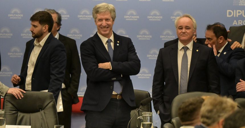 bausili-defendio-en-diputados-el-proyecto-para-modificar-la-carta-organica-del-banco-central