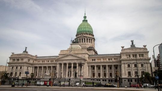 milei-guts-bill-to-ease-property-laws-in-face-of-public-uproar