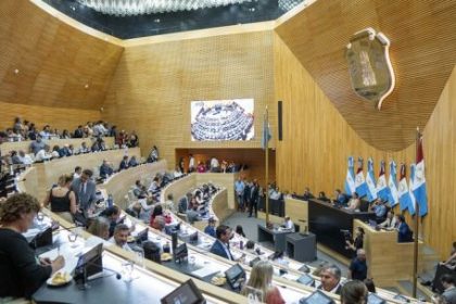 acuerdo-por-la-reforma-judicial-y-cruce-en-clave-2027:-la-unicameral-alterno-consenso-y-campana-anticipada