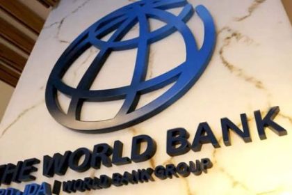 el-banco-mundial-insto-a-los-paises-en-desarrollo-a-acelerar-la-adopcion-de-la-inteligencia-artificial