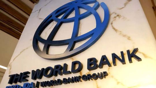 el-banco-mundial-insto-a-los-paises-en-desarrollo-a-acelerar-la-adopcion-de-la-inteligencia-artificial