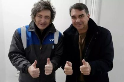 javier-milei-en-argentina-y-latinoamerica:-“no-hay-una-oposicion-que-le-pueda-hacer-frente”