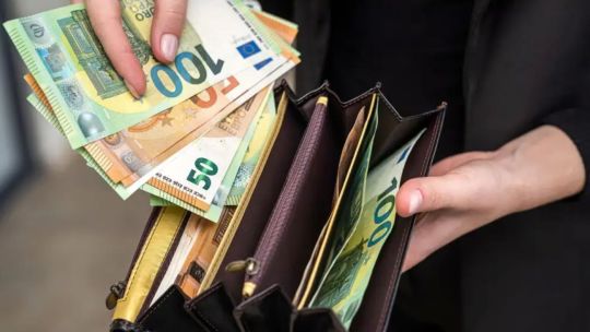 a-cuanto-cotiza-el-euro-blue-hoy,-jueves-6-de-agosto