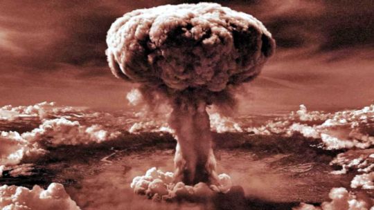 el-cielo-de-hiroshima-a-las-8:15:-la-cronica-del-bombardeo-atomico-que-inauguro-la-era-del-terror-global