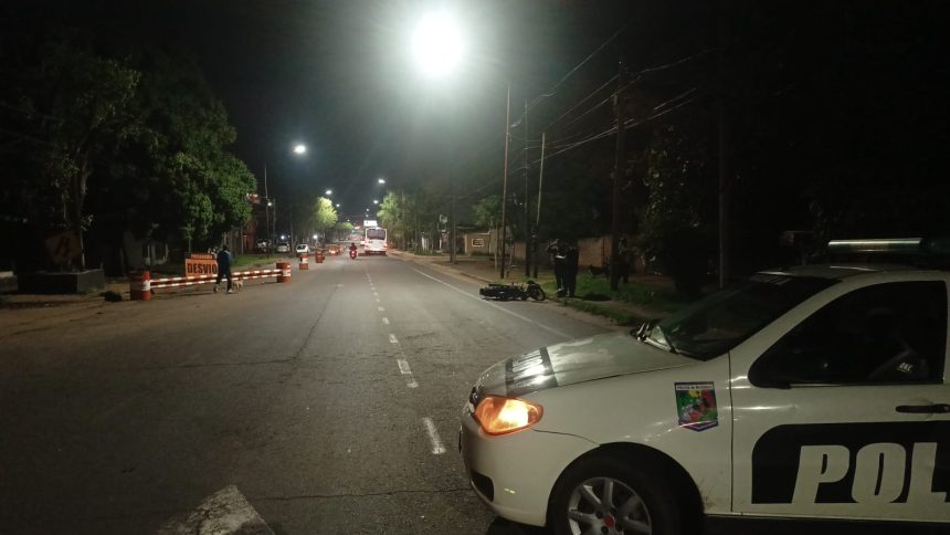 buscan-al-conductor-que-choco-a-una-moto,-dejo-dos-heridos-y-huyo-en-posadas