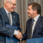 en-un-acuerdo-inedito-para-la-mineria-argentina,-vicuna-le-adelanta-a-san-juan-us$-250-millones-para
obra-publica