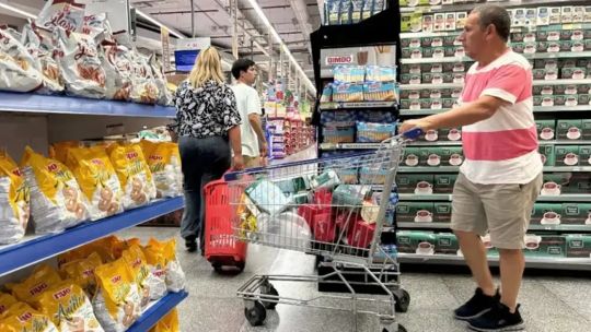 las-consultoras-preven-una-inflacion-por-debajo-del-2%-en-julio,-con-senales-mixtas-en-alimentos-y-servicios
