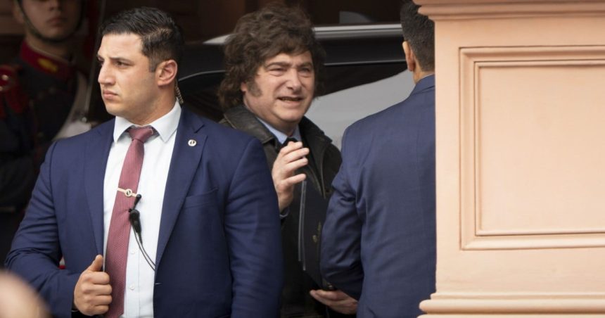 una-encuesta-reflejo-que-el-70-por-ciento-de-los-argentinos-considera-mala-la-situacion-economica-y-crece-el-rechazo-a-milei