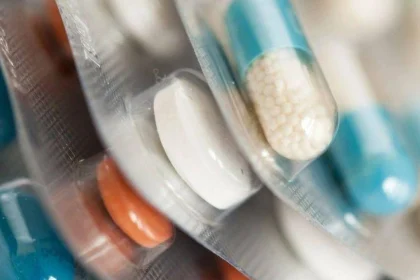 la-oms-lanzo-el-primer-marco-mundial-para-reducir-el-impacto-ambiental-de-los-medicamentos